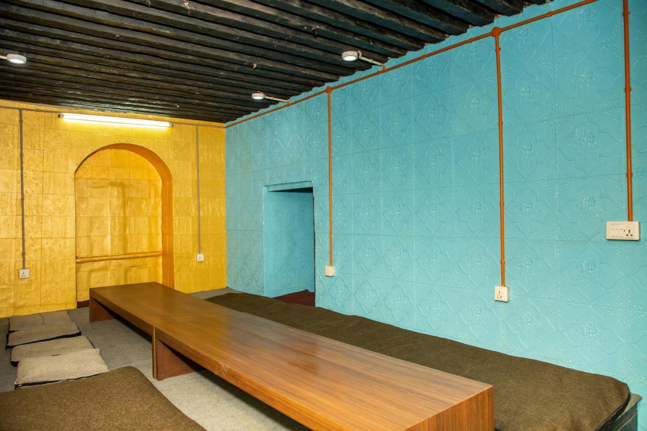 קטמנדו Trekkers Hostel מראה חיצוני תמונה
