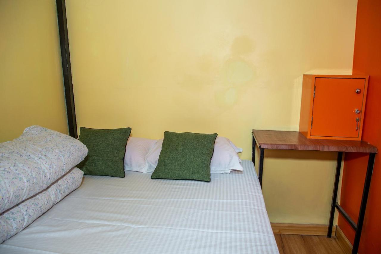 קטמנדו Trekkers Hostel מראה חיצוני תמונה
